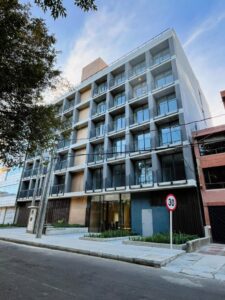 Apartamento Amoblado Deluxe en el Chicó, Bogotá de 30mt2 Edificio QO 97