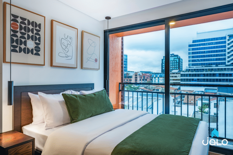Apartamento Amoblado Simplex con Gimnasio en el Chicó, Bogotá de 30mt2 Edificio TAJ 97