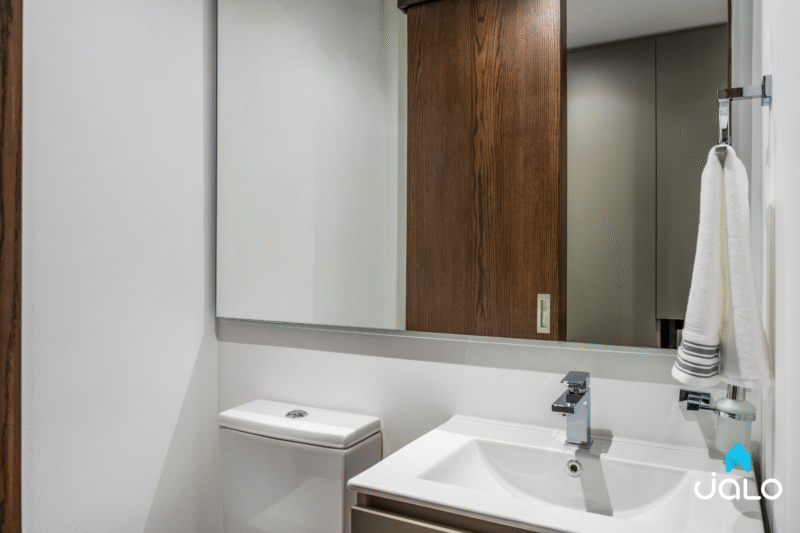 Apartamento Amoblado Simplex con Gimnasio en el Chicó, Bogotá de 30mt2 Edificio TAJ 97