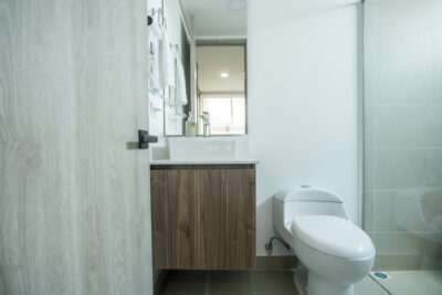 Apartamento Amoblado de 1 Habitación en Laureles, Medellín de 44mt2 en el Edificio Kyux