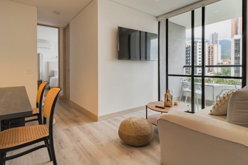 Apartamento Amoblado de 2 habitaciones en El Tesoro, Medellín 60mt2 Edificio Grand